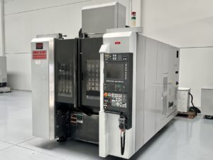 Centro de mecanizado 5 ejes Mori Seiki NMV5000DCG