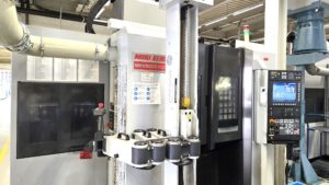 Centro de mecanizado 5 ejes Mori Seiki NMV5000DCG